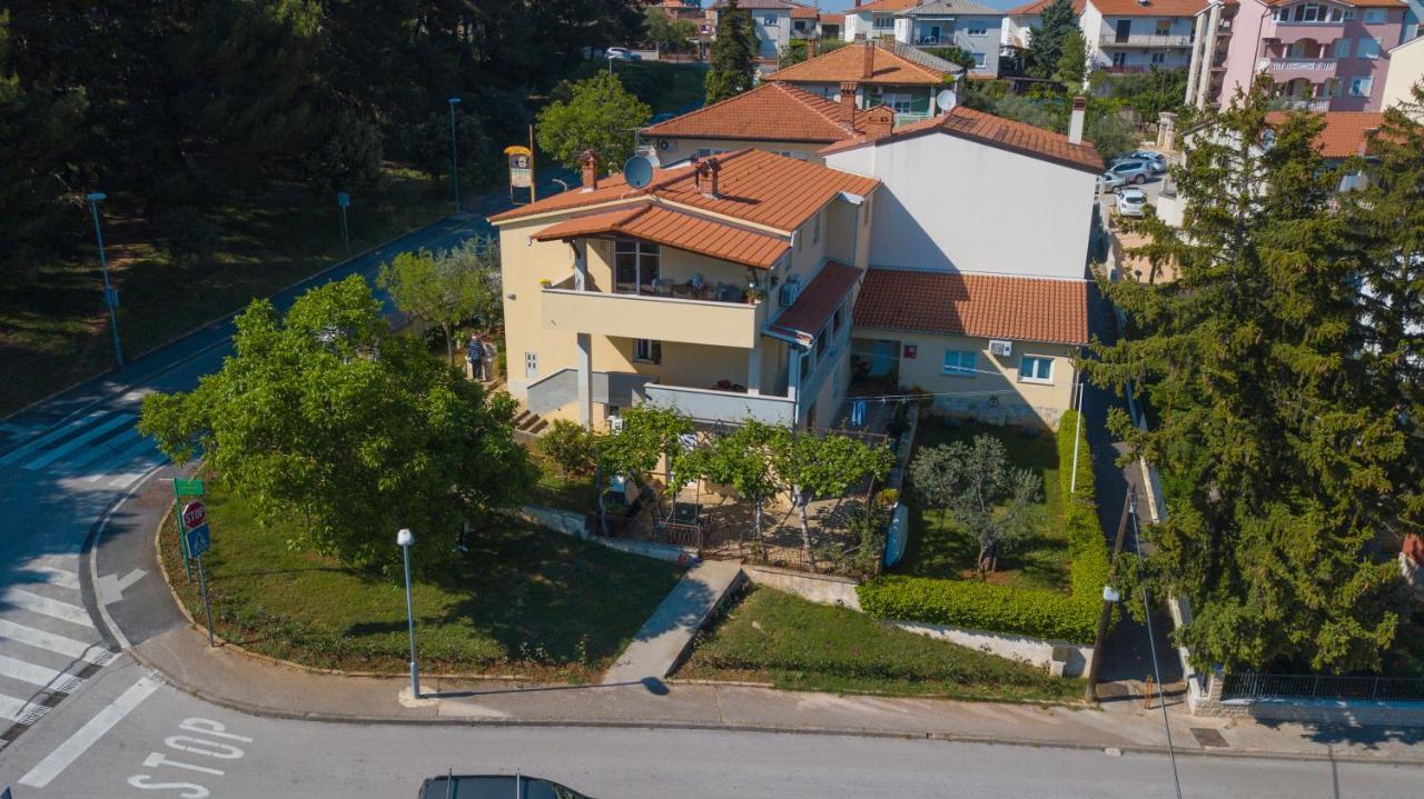 Apartment Mir Pula Luaran gambar
