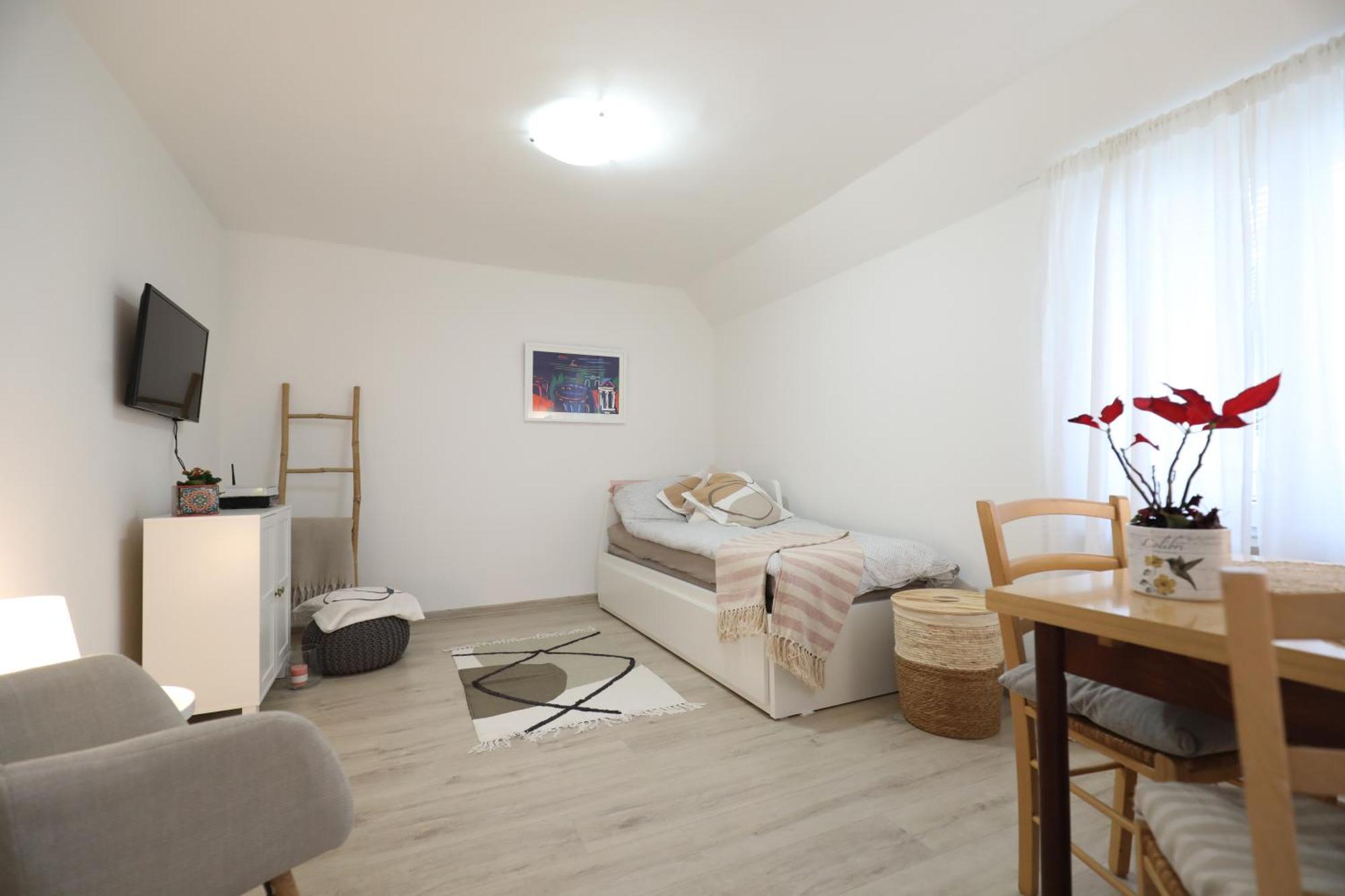 Apartment Mir Pula Luaran gambar